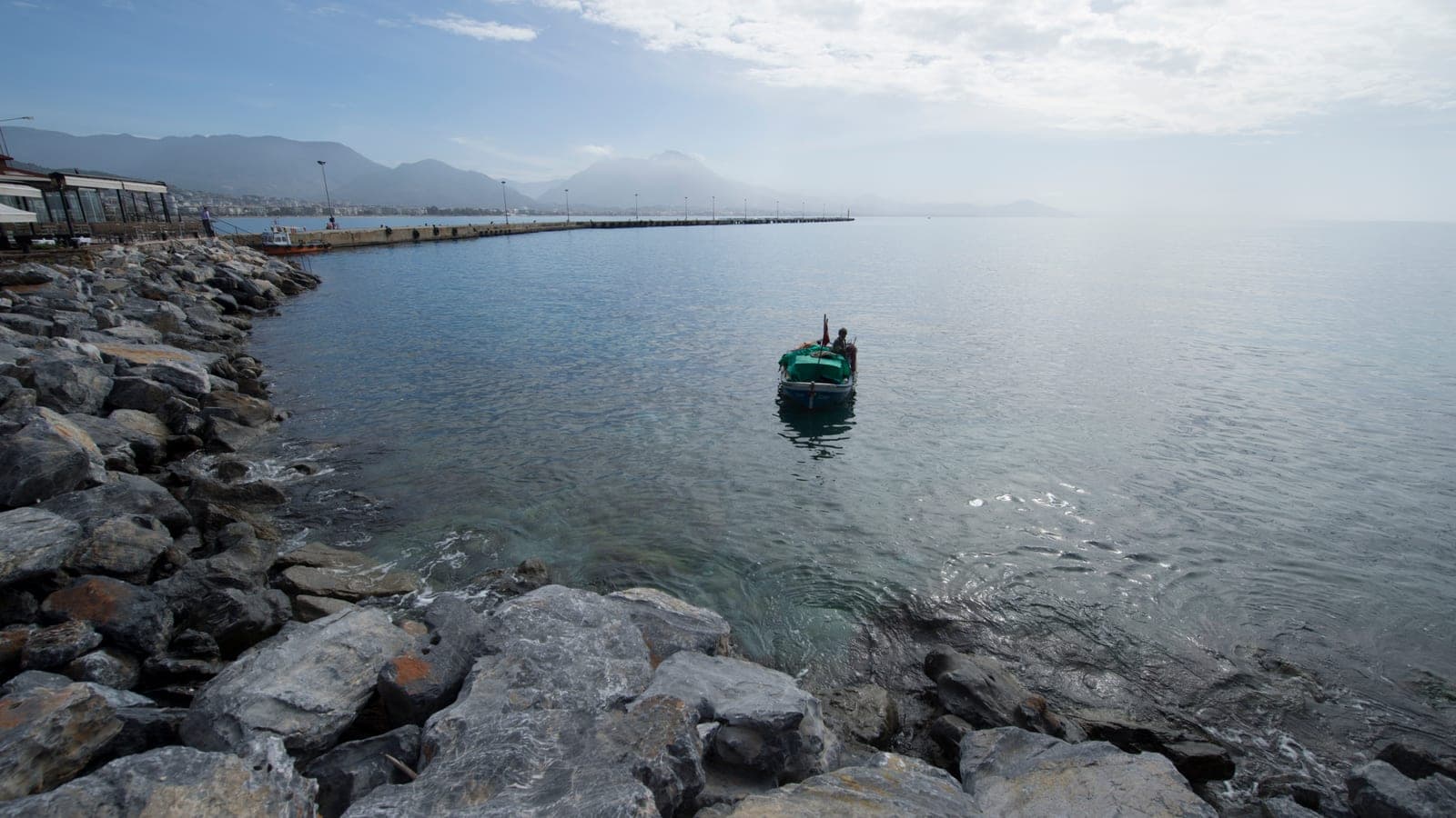 Boote am Hafen von Alanya vertäut