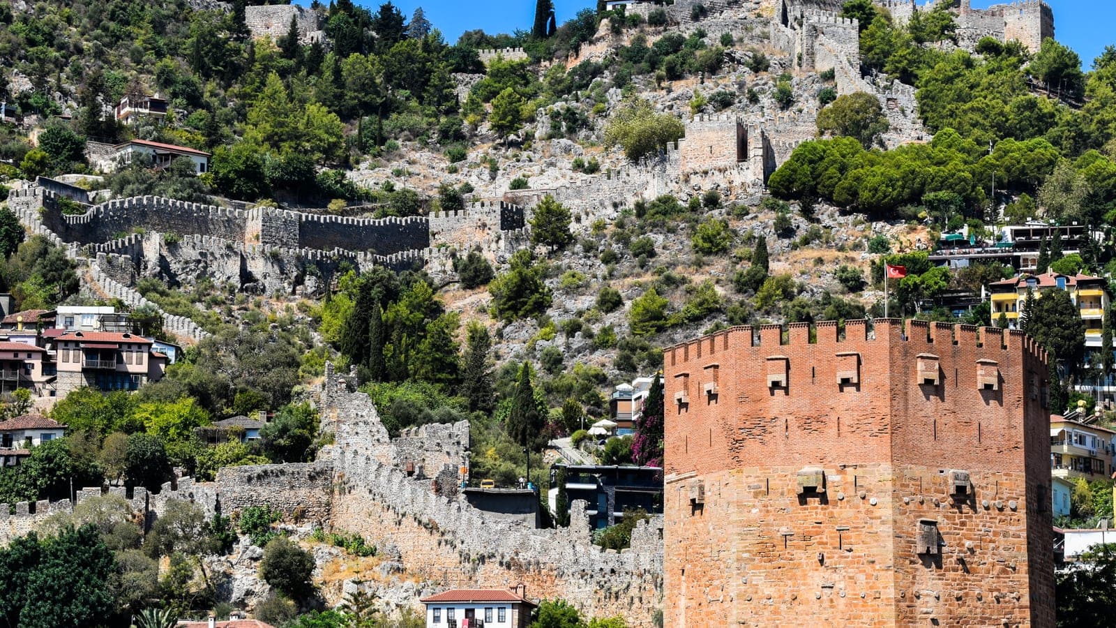 Burg von Alanya & Altstadt: ein Rundgang durch 800 Jahre
